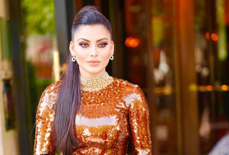 Urvashi Rautela shares a message from the individual who took her 24 Carat Gold iPhone.